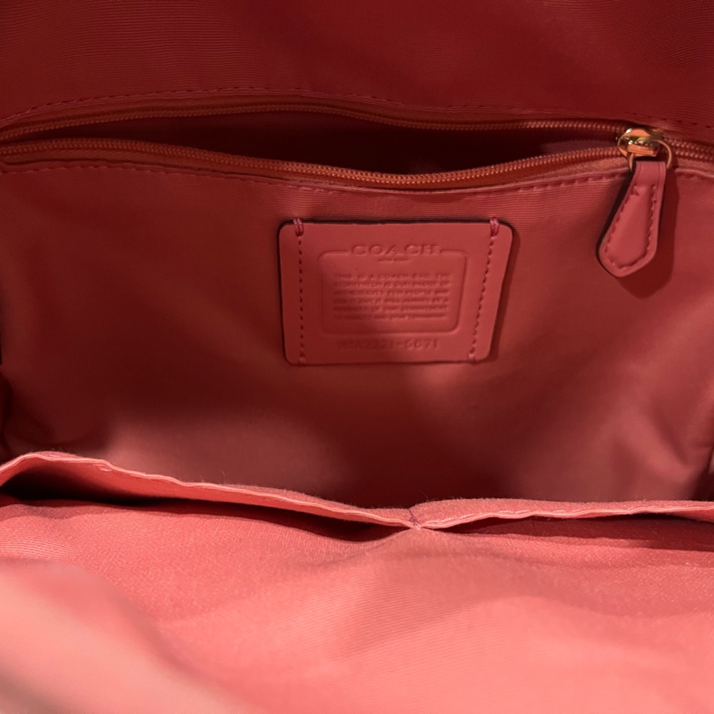 Coach Court Backpack - Picture 8 of 9